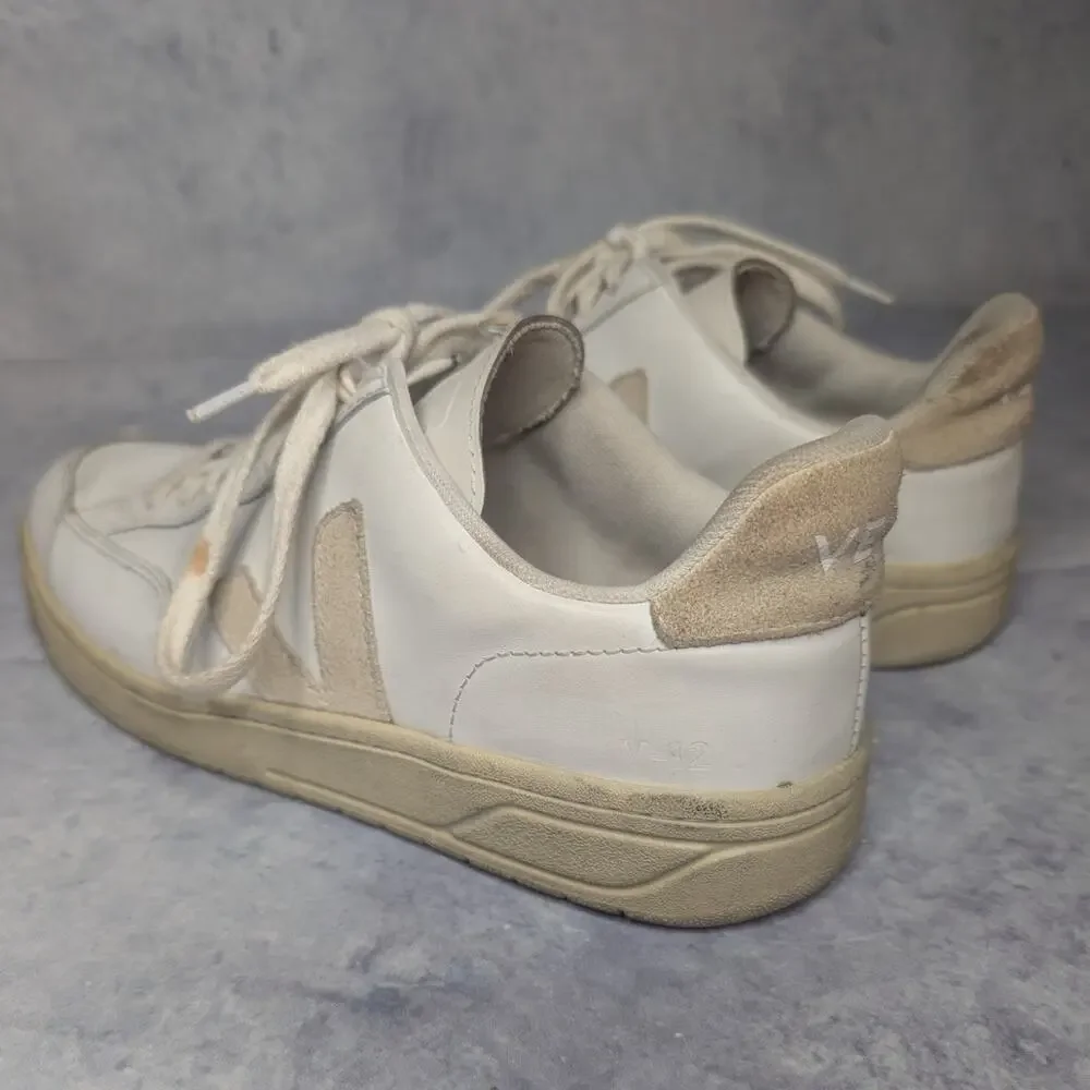 Veja V-12 Leather Low Top Lace Up Sneakers in White Sable, Size 9